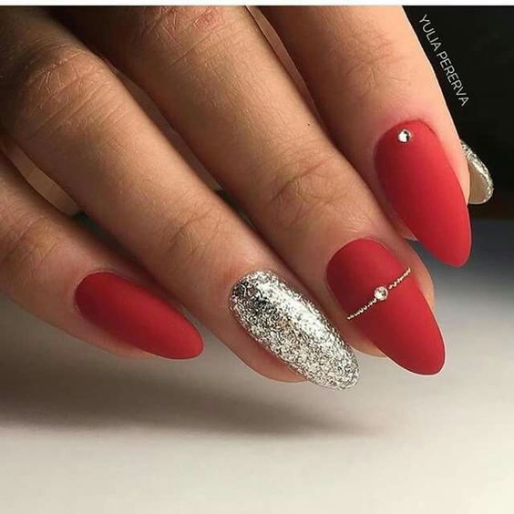 2019 Creative and Beautiful Almond Nails Ideas