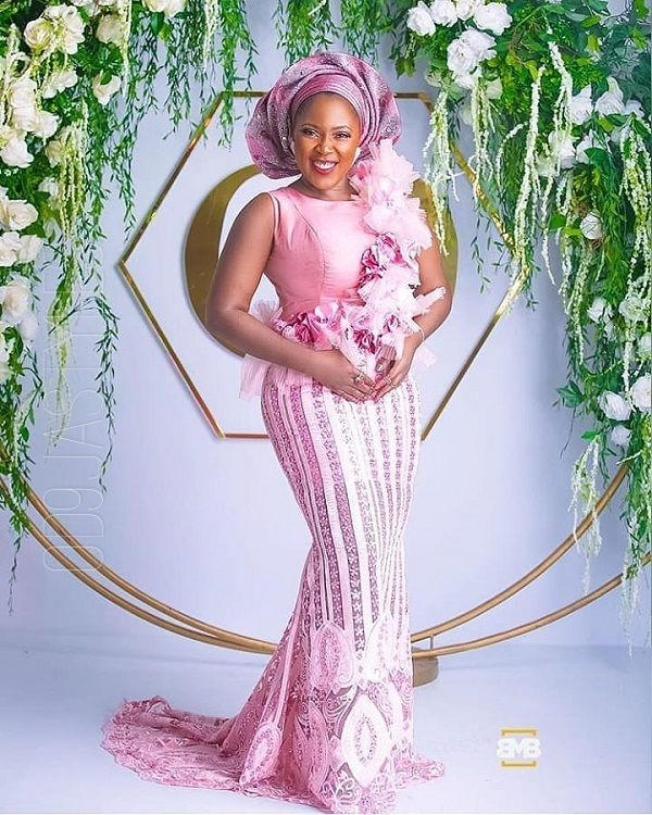45+ Radiant Baby Pink Colour Lace Aso-Ebi Styles For Owambe (28)