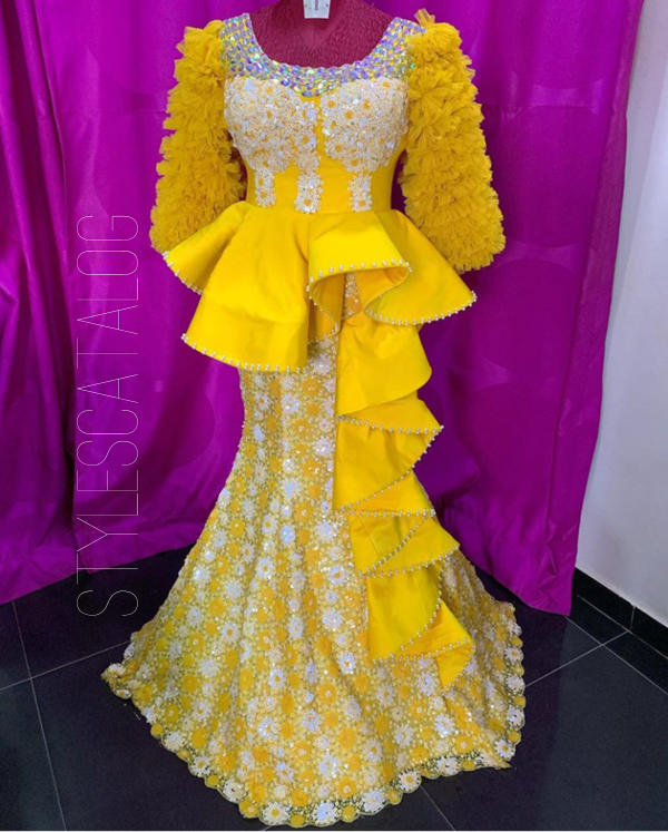 Look Classy And Mature To Your Next Occasion With These Yellow Fabric Styles (5)