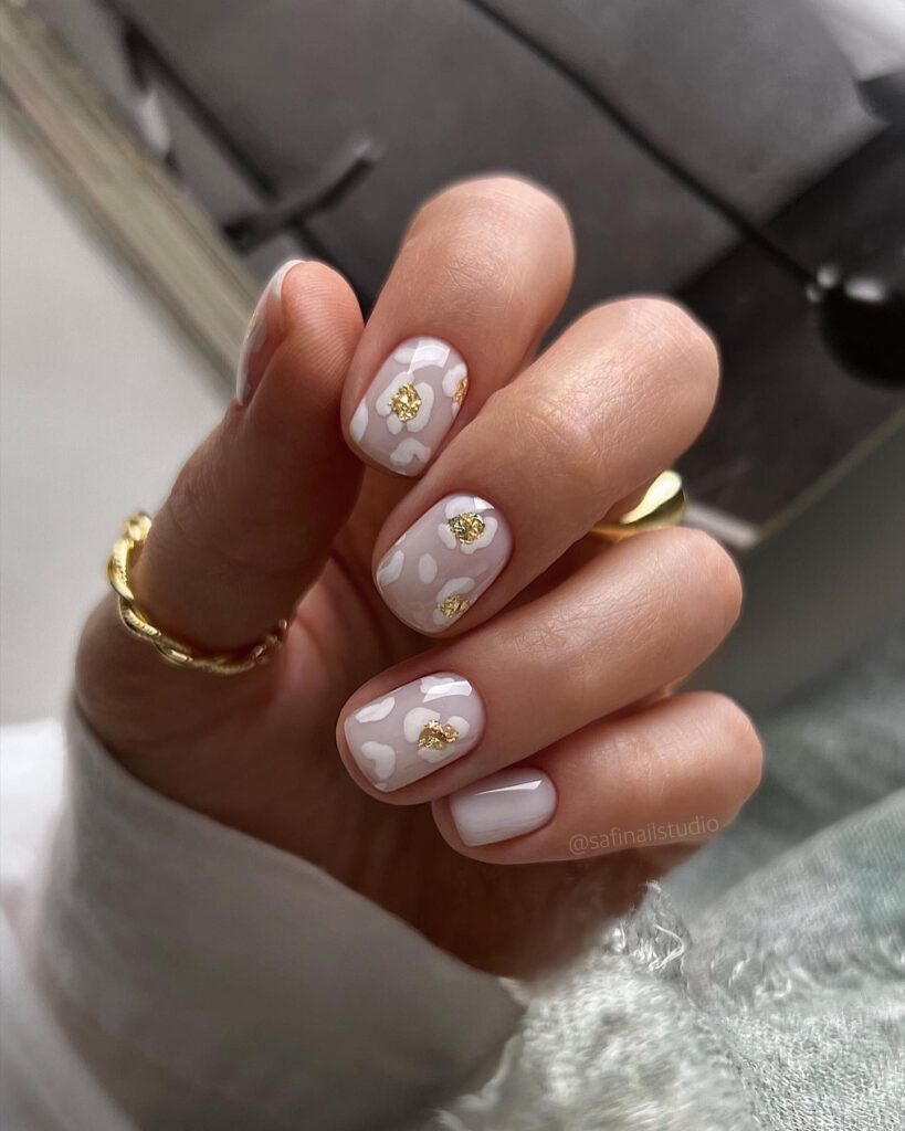 30 Simple Yet Cute Short Nail Designs You Can Rock Every Occasion - 193