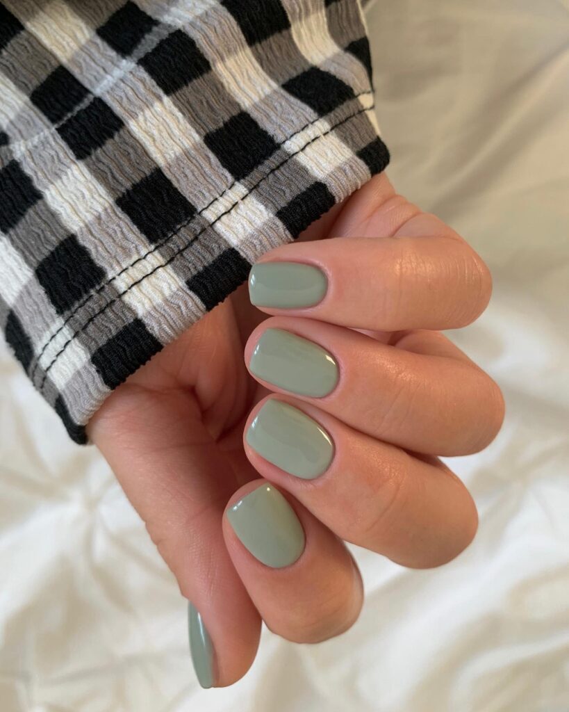 30 Simple Yet Cute Short Nail Designs You Can Rock Every Occasion - 225