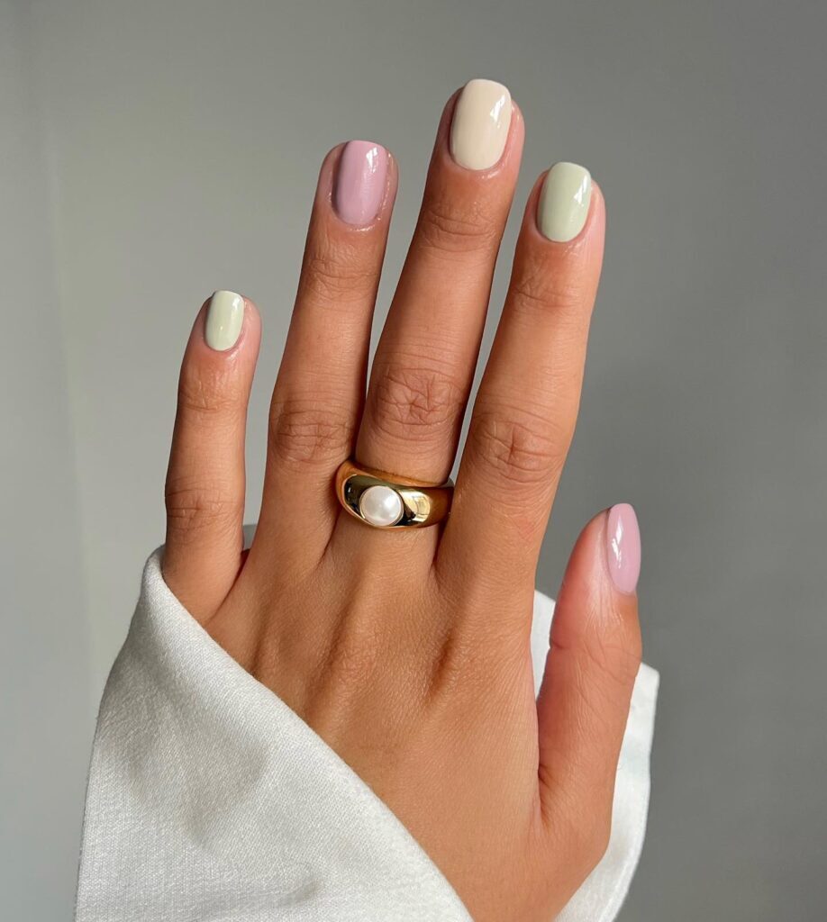 30 Simple Yet Cute Short Nail Designs You Can Rock Every Occasion - 229