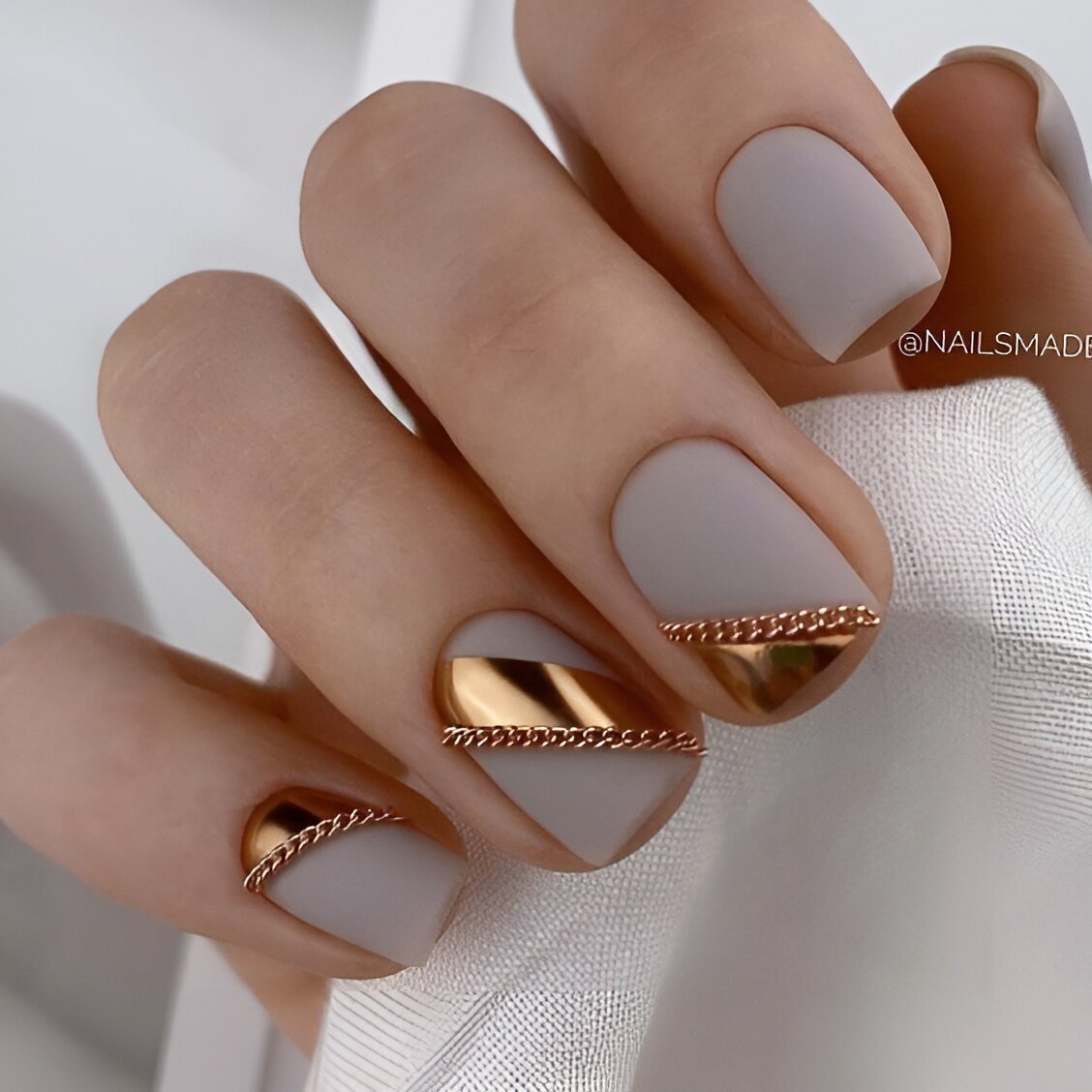 30 Simple Yet Cute Short Nail Designs You Can Rock Every Occasion - 245