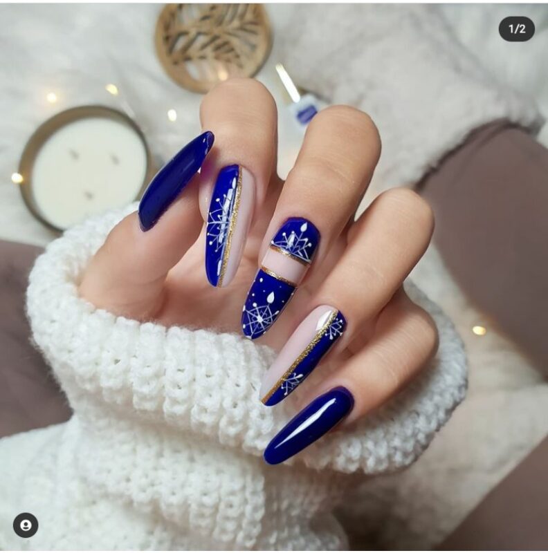32 Gorgeous Blue Nails For 2023 Holidays