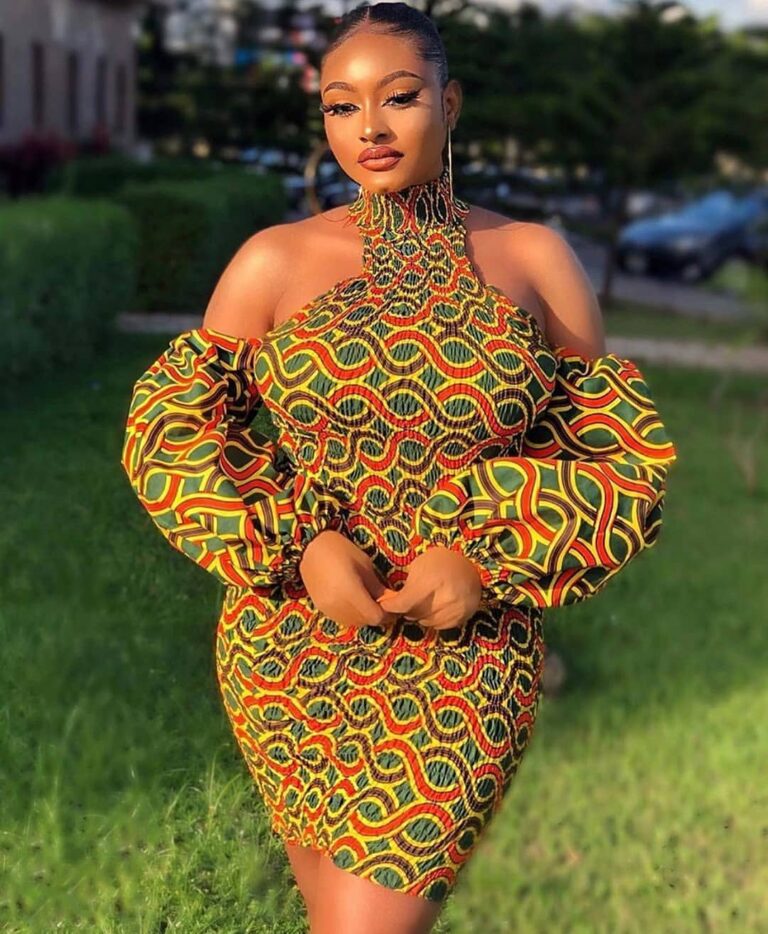 [GALLERY] ⚡️ 25 PHOTOS: Simple but chic African dresses for women