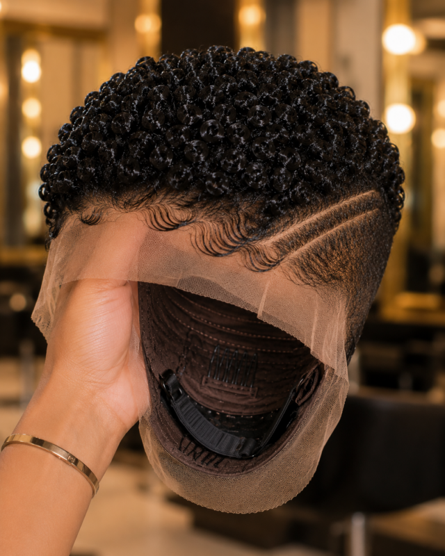 Look At The Fade Before You Look At Anything Else 🖤✨ #thebestwomenshaircutsp